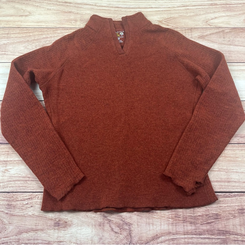 Mountain Hardwear Sweater Womens Small Orange Parafin Pullover Crop Thumbhole